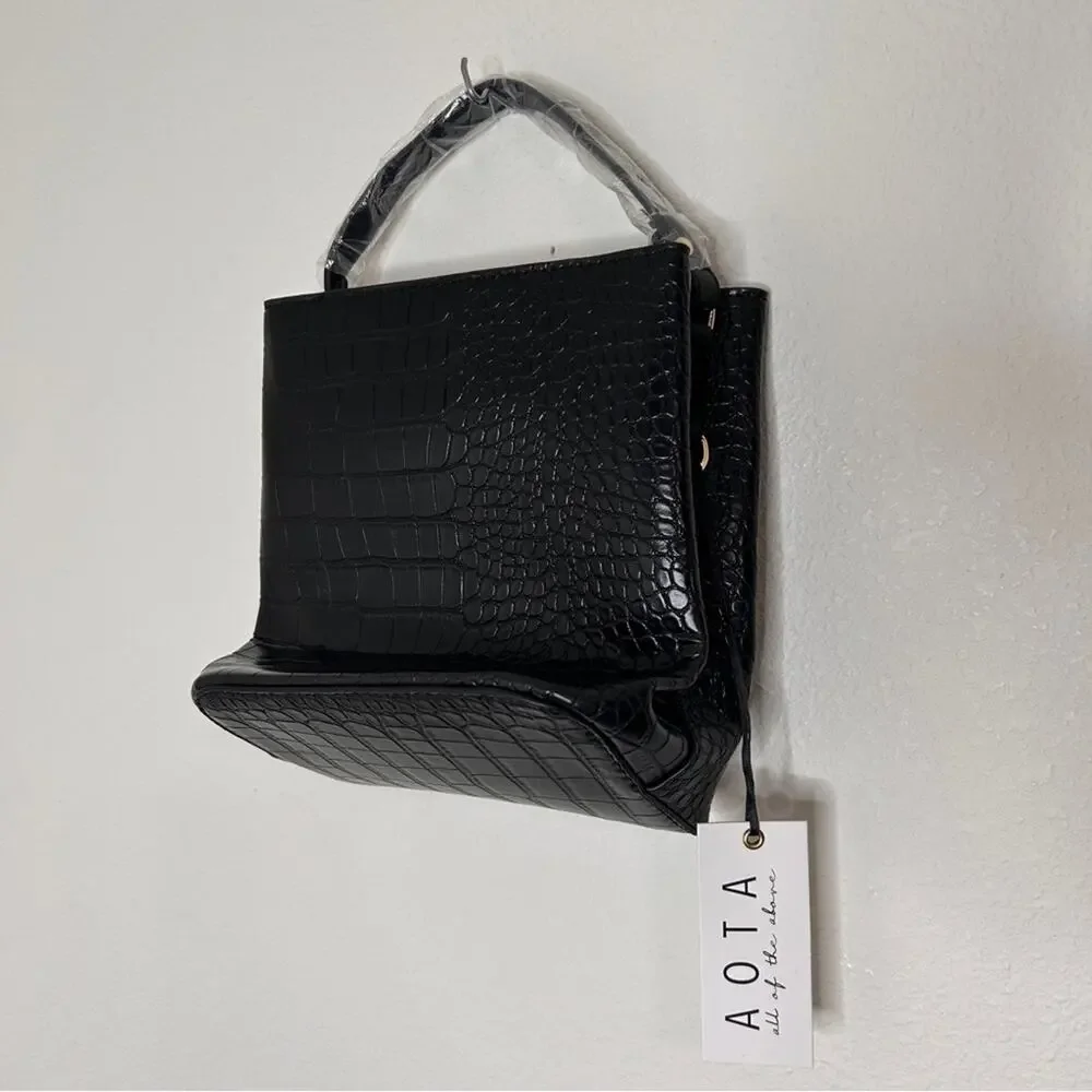 Aota Elena Bucket Bag Black Vegan Leather Crocodile Embossed-Crossbody Strap-NWT